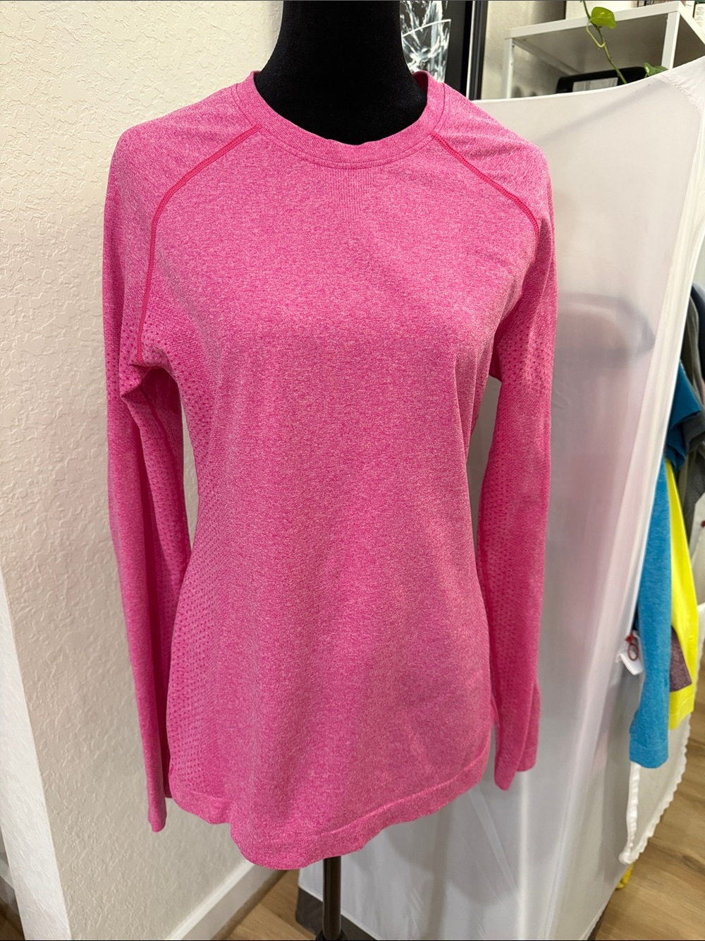 Figs Women's Long Sleeve Tee -Magenta Large